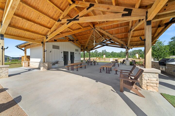 Property Photo:  1002 Lost Wagon Drive  TX 77356 