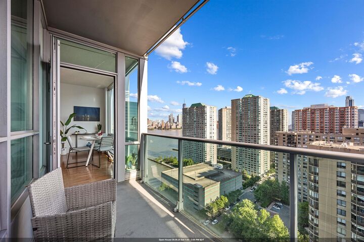 20 Newport Parkway 2606  Jc, Downtown NJ 07310 photo