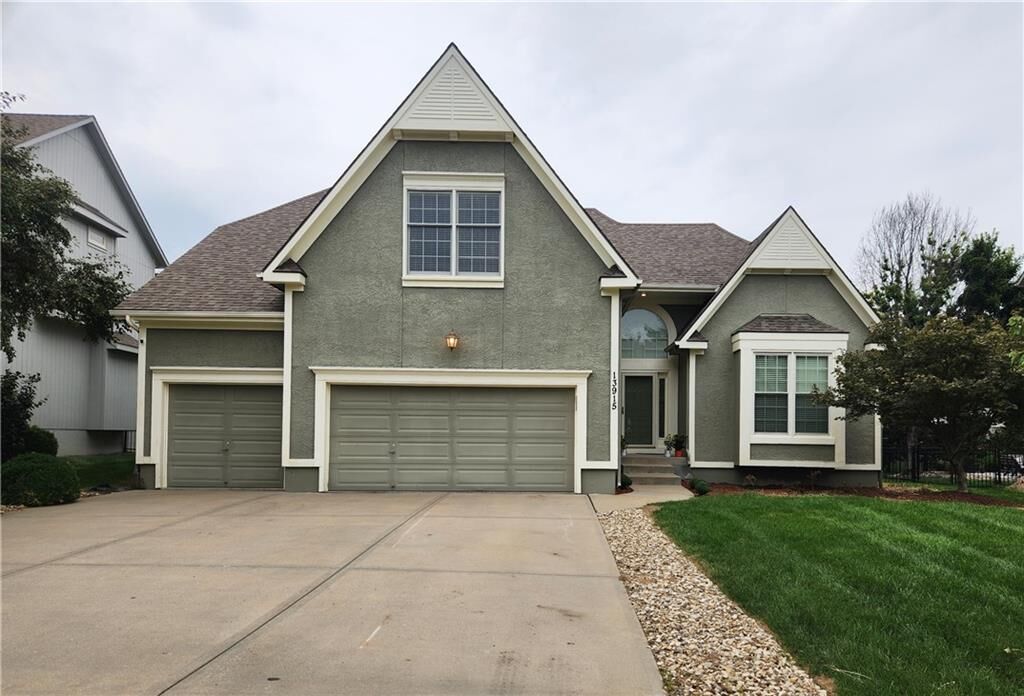 Property Photo:  13915 Rosehill Lane  KS 66221 