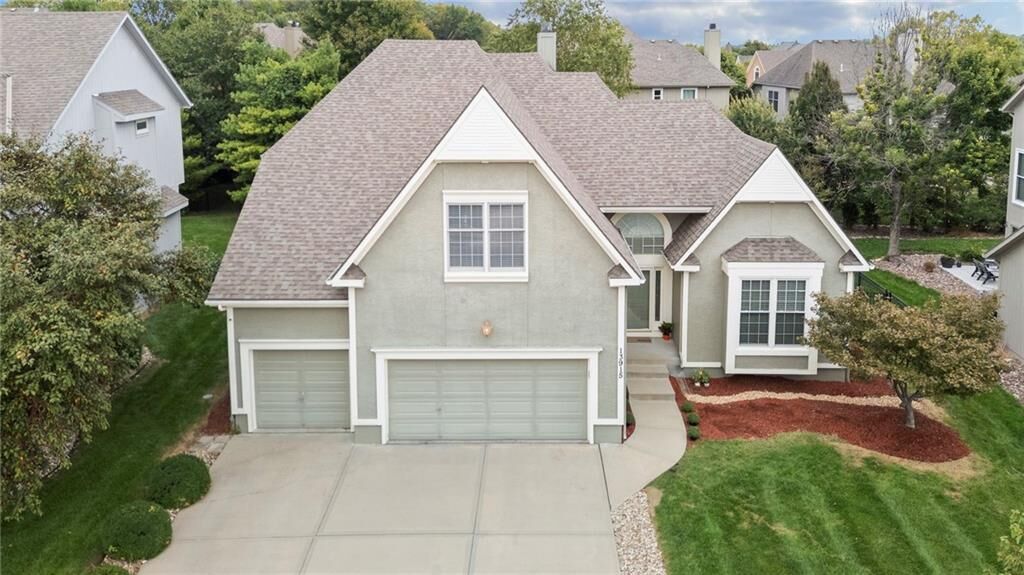 Property Photo:  13915 Rosehill Lane  KS 66221 