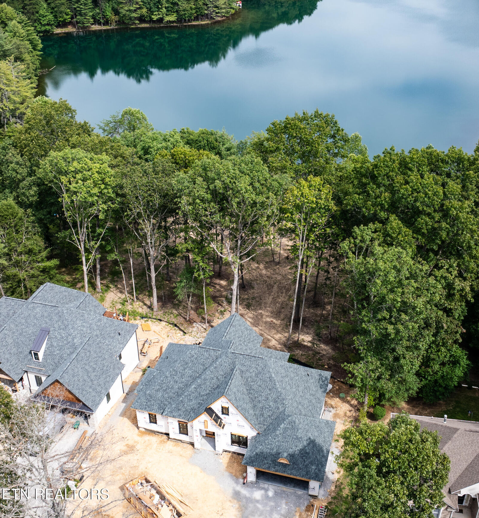 Property Photo:  28 Hunterwood Court  TN 38558 