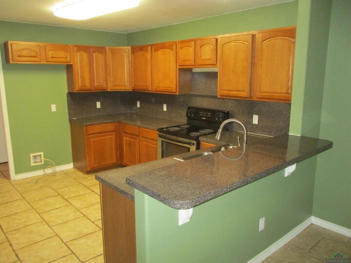 Property Photo: 1370 Cr 306 D TX 75654