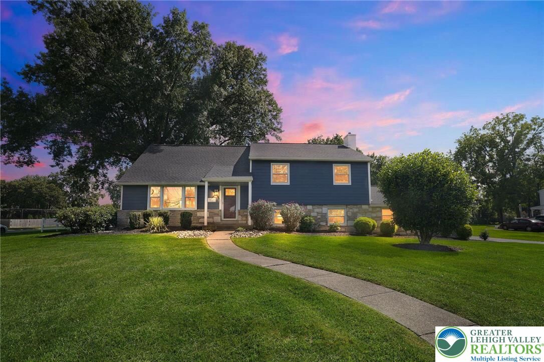 Property Photo: 1621 Jarrettown Road PA 19025