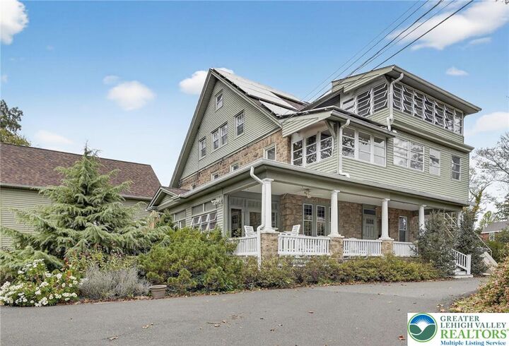 313 Edgewood B  Ambler PA 19002 photo