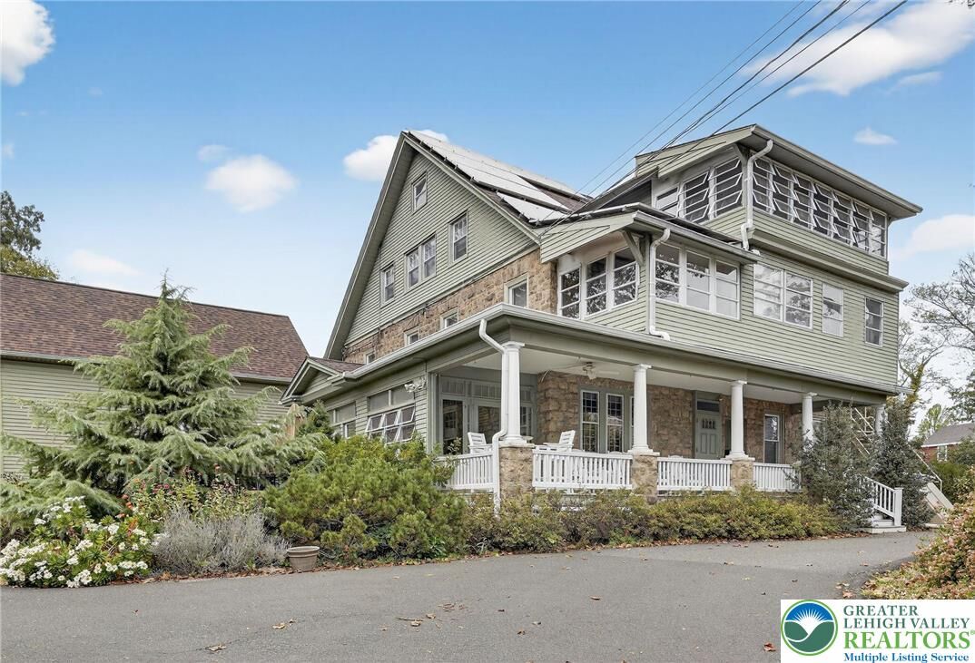 Property Photo:  313 Edgewood B  PA 19002 