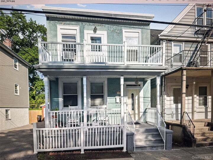 Property Photo:  178 Crescent Place  NY 10704 