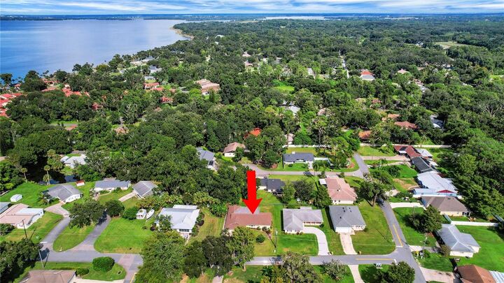 Property Photo: 5 Magnolia Lane FL 34797