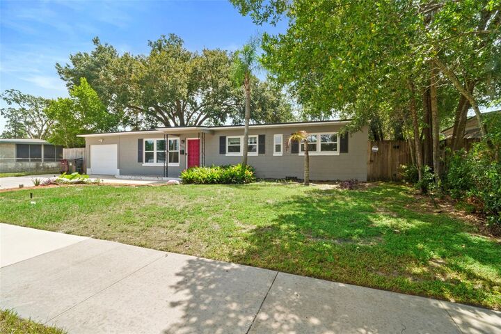 Property Photo: 6322 Appian Way FL 32807