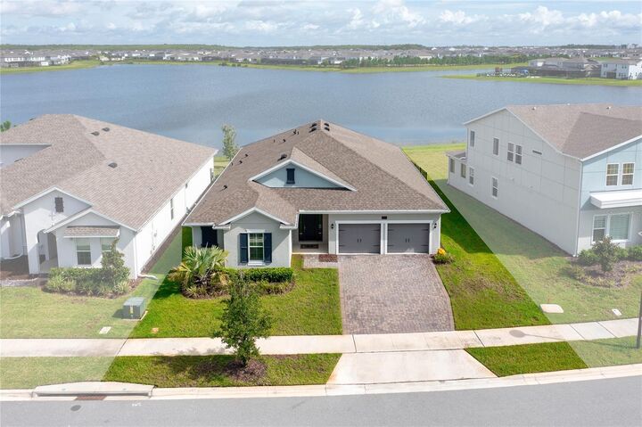 Property Photo:  18405 Mowry Court  FL 32827 