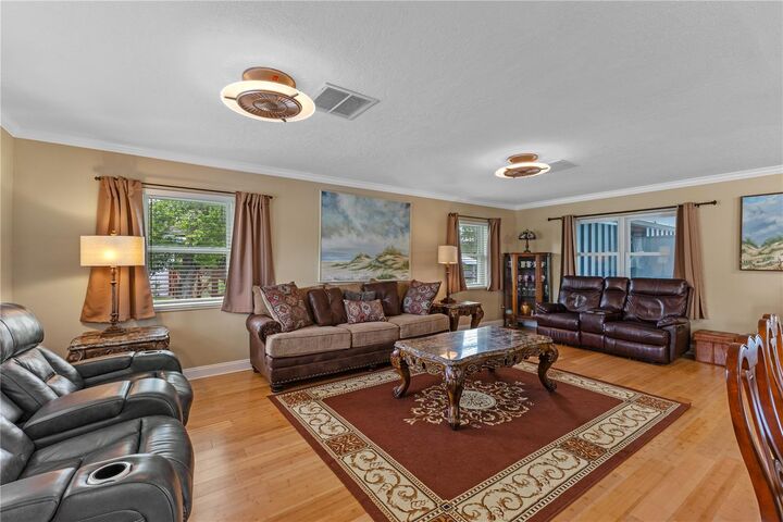Property Photo: 2622 Hibiscus Court FL 32738