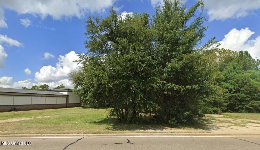 Property Photo: 10337 Lemoyne Boulevard MS 39540