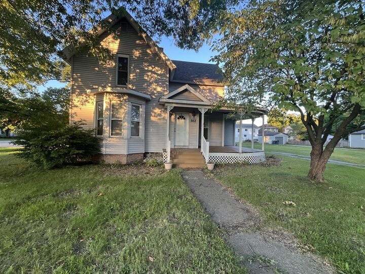 Property Photo:  312 N Cass Street  MI 49103-1039 