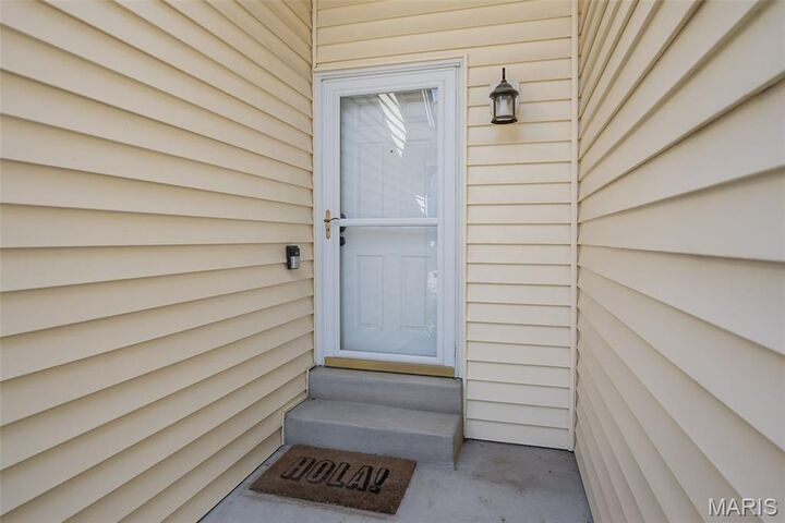 Property Photo:  13033 King Arthur Spur  MO 63146 