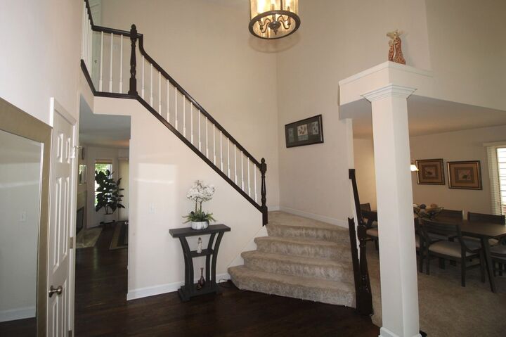 Property Photo: 1315 Cranbrook Circle IL 60502