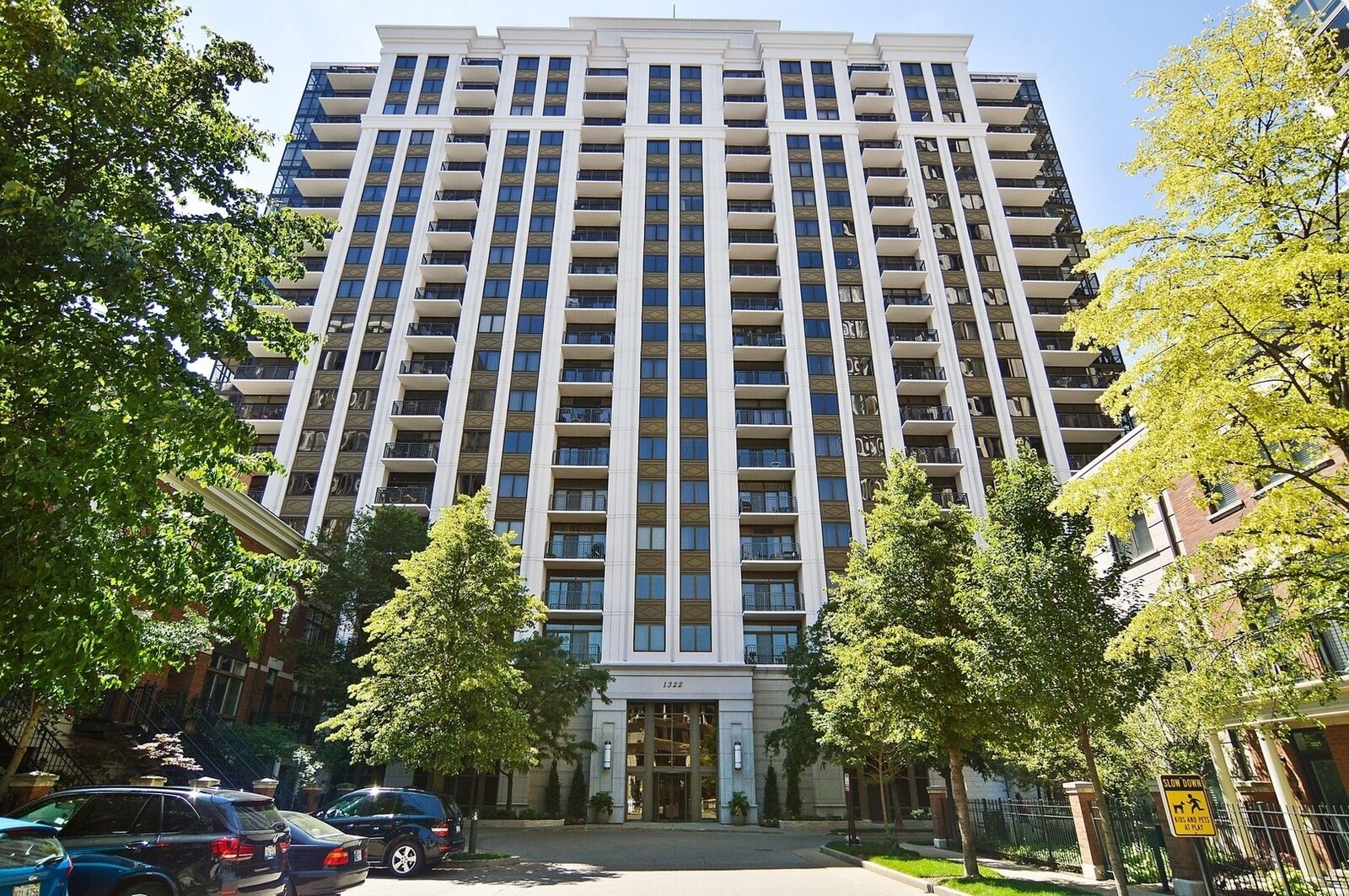 Property Photo: 1322 S Prairie Avenue 801 IL 60605