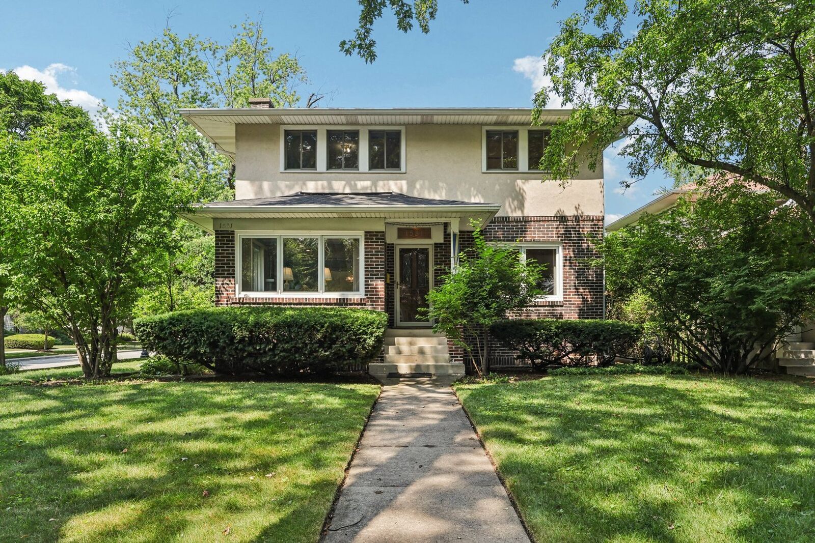 Property Photo:  1531 Lincoln Street  IL 60201 