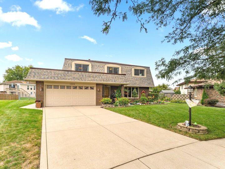 Property Photo: 10926 Circle Court IL 60465