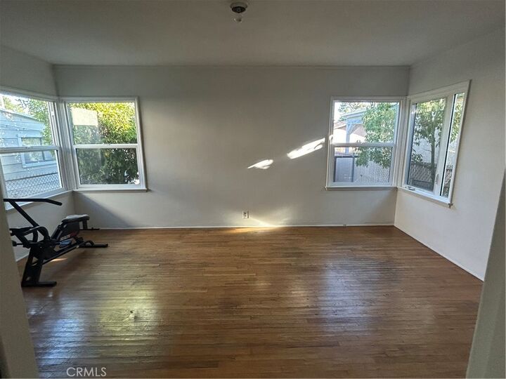Property Photo:  3106 W Chandler Boulevard  CA 91505 