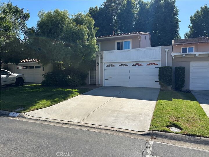 Property Photo: 311 Vista Suerte CA 92660