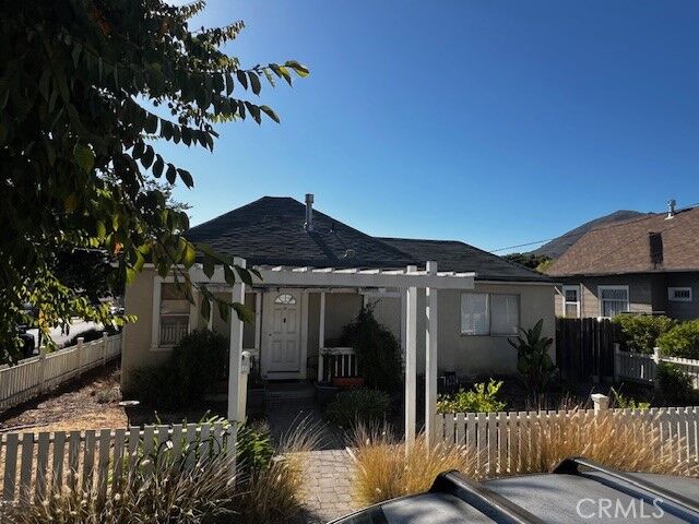 Property Photo: 2145 Price Street CA 93401
