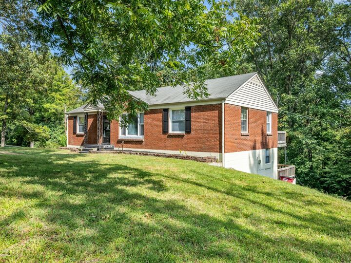 Property Photo:  147 Keith Dr  TN 37043 