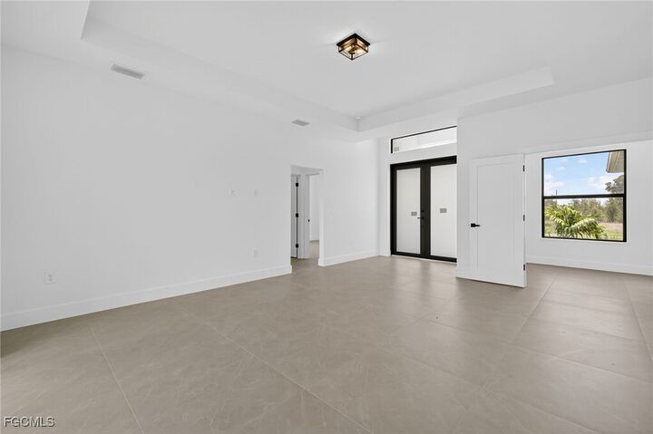 Property Photo:  208 Pembroke Street  FL 33974 