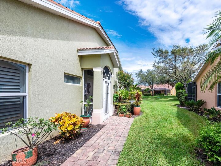 Property Photo: 14935 Volterra Court FL 34120
