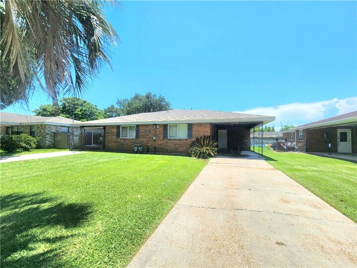 Property Photo: 110 A & B Tau Street LA 70037