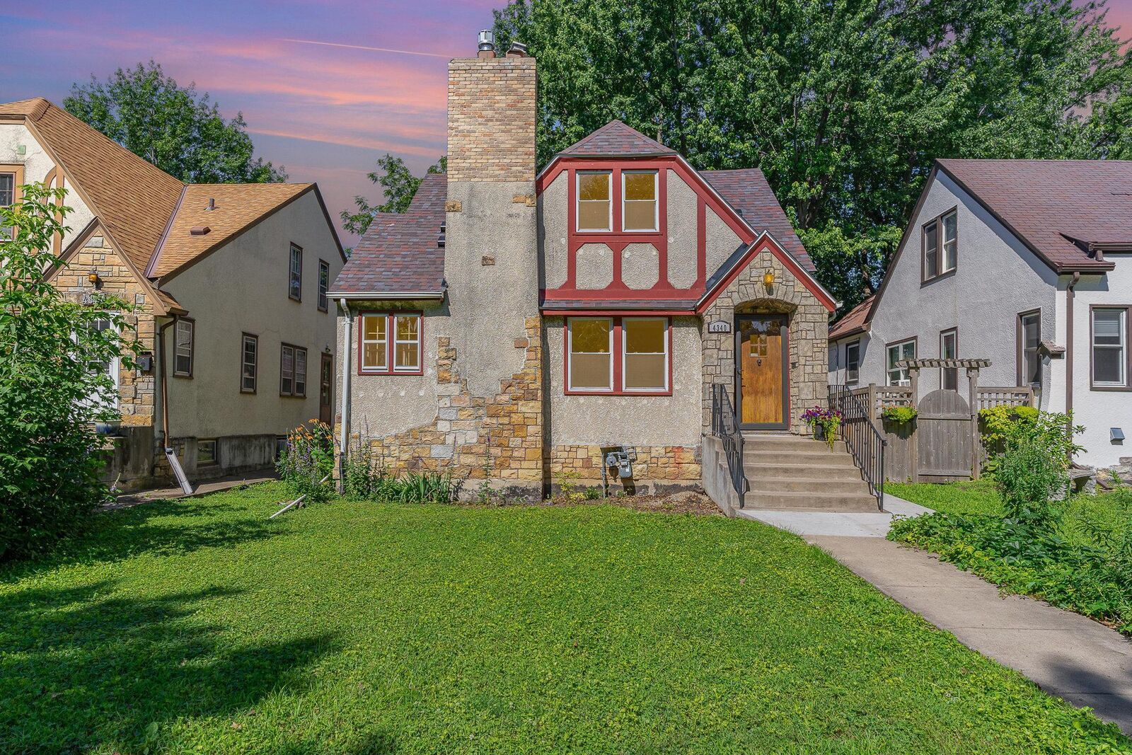 Property Photo:  4340 Oakland Avenue  MN 55407 
