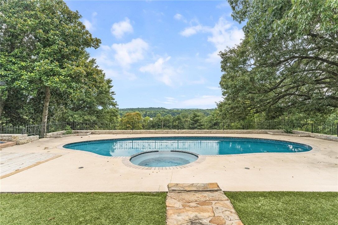 Property Photo: 405 Lake Road AR 72764