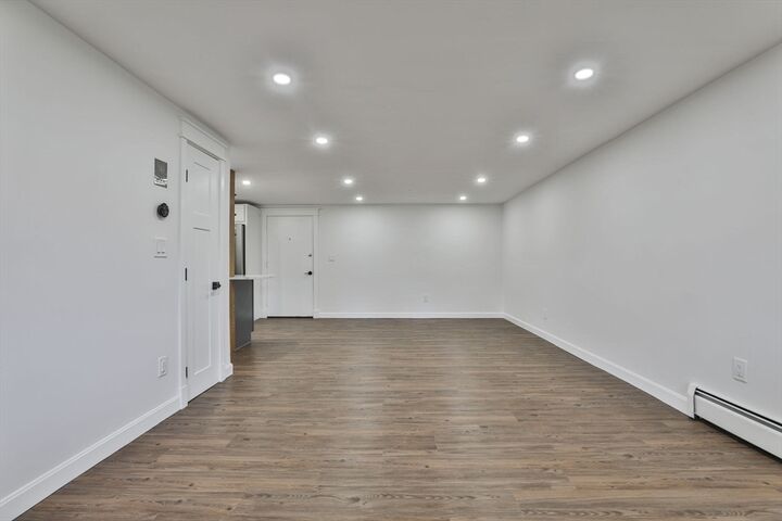 Property Photo:  46 Main Street 5  MA 01864 