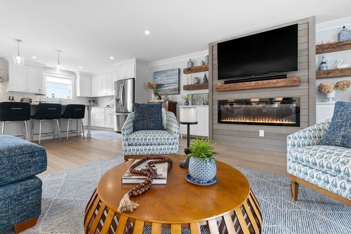 Property Photo: 128 High St 4 MA 01938