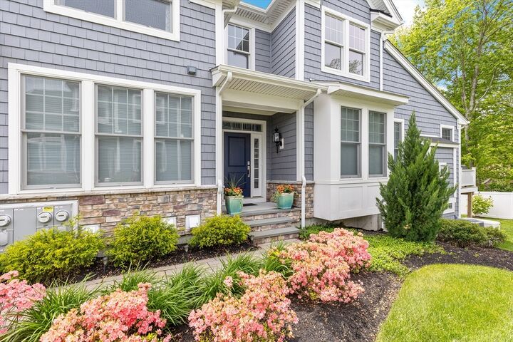 Property Photo: 10 Benjamin Ln 10 MA 02066