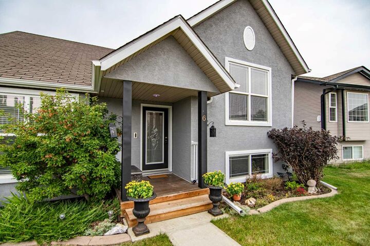 Property Photo:  6 Rolling Hills Bay  AB T0M 0J0 