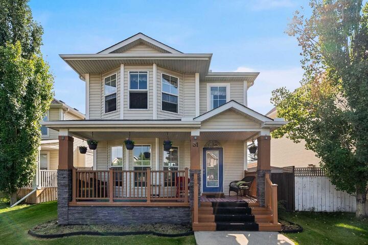 Property Photo: 31 Inverness Grove SE AB T2Z 3K3