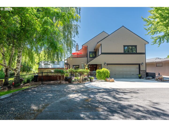 Property Photo:  101 NE Marmot Ln  OR 97754 