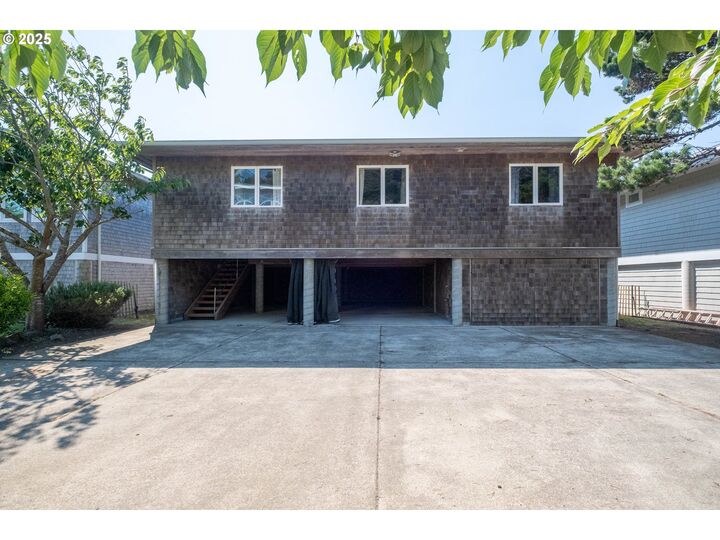 Property Photo:  925 Happy Camp Rd  OR 97141 