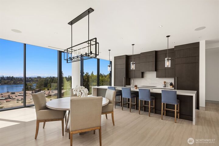 Property Photo: 8 100th Avenue NE 601 WA 98004