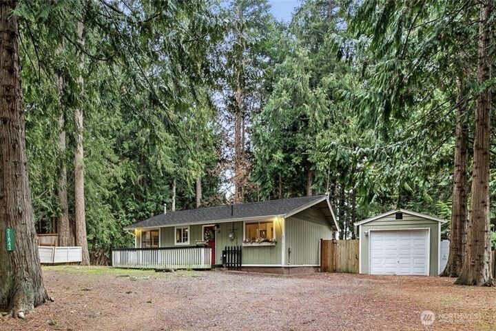 Property Photo:  21843  Crest Lane SE  WA 98597 