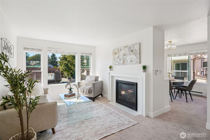 2152 N 112th Street 408  Seattle WA 98133 photo