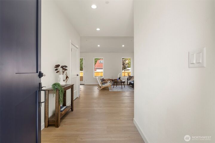 Property Photo: 10925 6th Avenue W C WA 98204