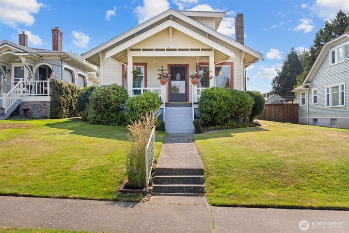 Property Photo: 2716 Sunset Drive WA 98225