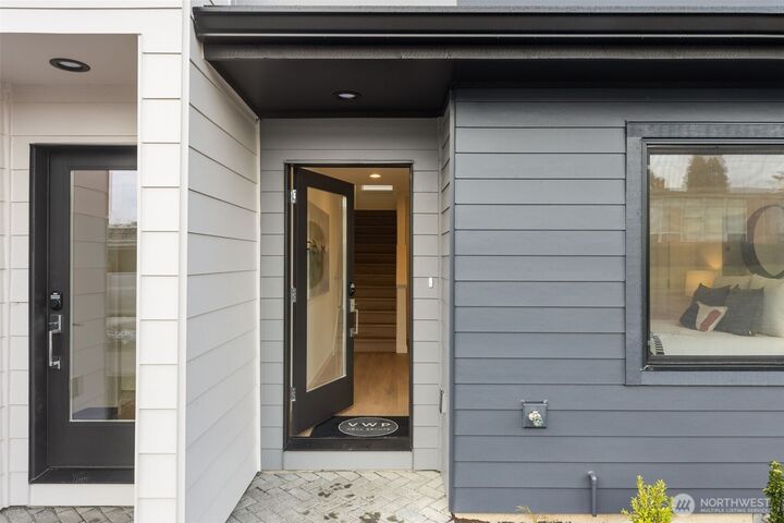 Property Photo: 9221 C 14th Avenue NW WA 98117