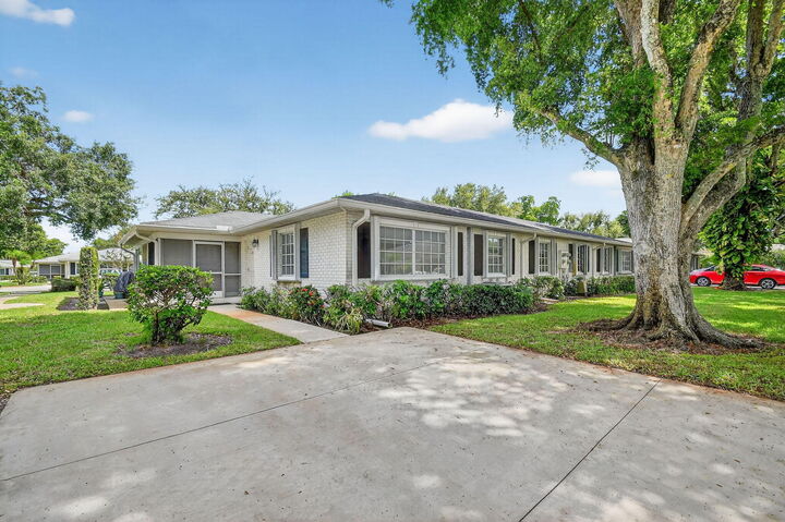 Property Photo:  10138 S 45th Terrace  FL 33436 