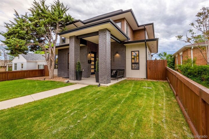 Property Photo: 2625 N Steele Street CO 80205