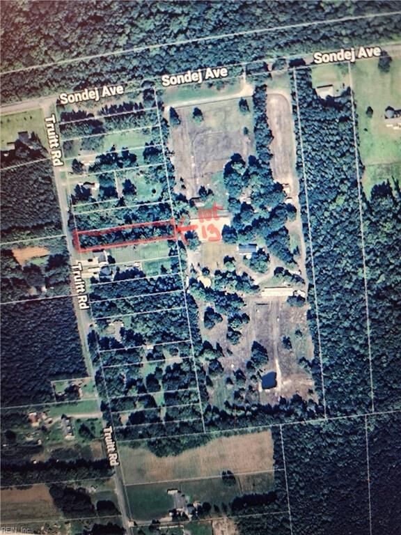 Property Photo: 13 Truitt Rd VA 23321