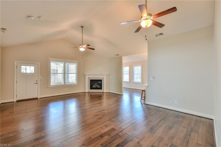 Property Photo: 922 Biltmore Way VA 23320