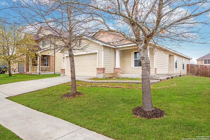 Property Photo: 9711 Copper Rock TX 78109