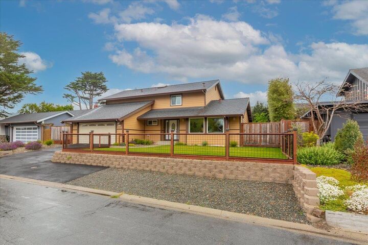 2013 Avignon Place  Half Moon Bay CA 94019 photo