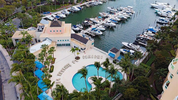 3340 NE 190th St 1101  Aventura FL 33180 photo